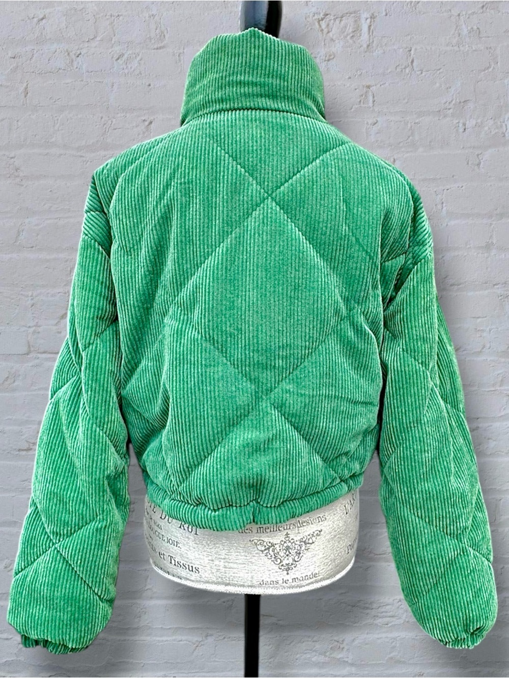 Love Tree Kelly Green Corduroy Cropped Puffer Jacket L Quilted Streetwear Coat - Picture 11 of 15